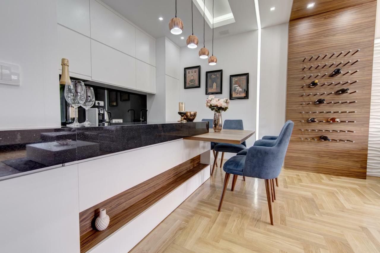 Centar President Apartment อารันเยโลวัคส์ ภายนอก รูปภาพ