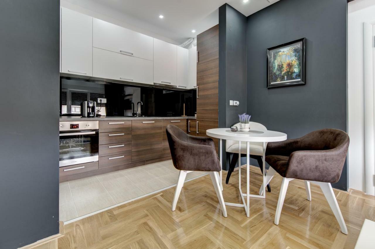 Centar President Apartment อารันเยโลวัคส์ ภายนอก รูปภาพ